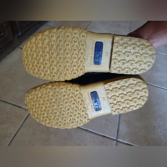 Navy Blue Women's LL Bean Boots, Rubber Mocs Size 8M - Picture 4 of 5